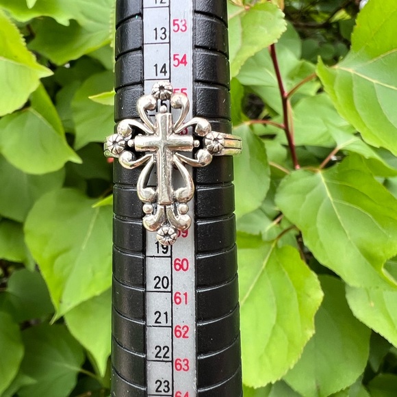 Sterling silver ring - Picture 1 of 5